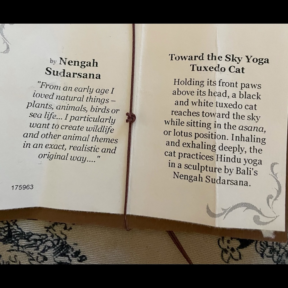 Tuxedo cat yoga figure 9” x5”tall NWTS - Picture 4 of 8